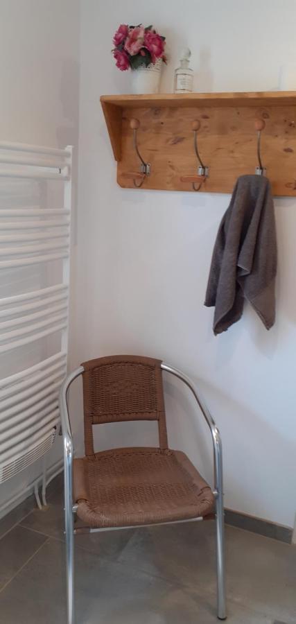 Gite Les Petits Chemins Ledeuix Buitenkant foto